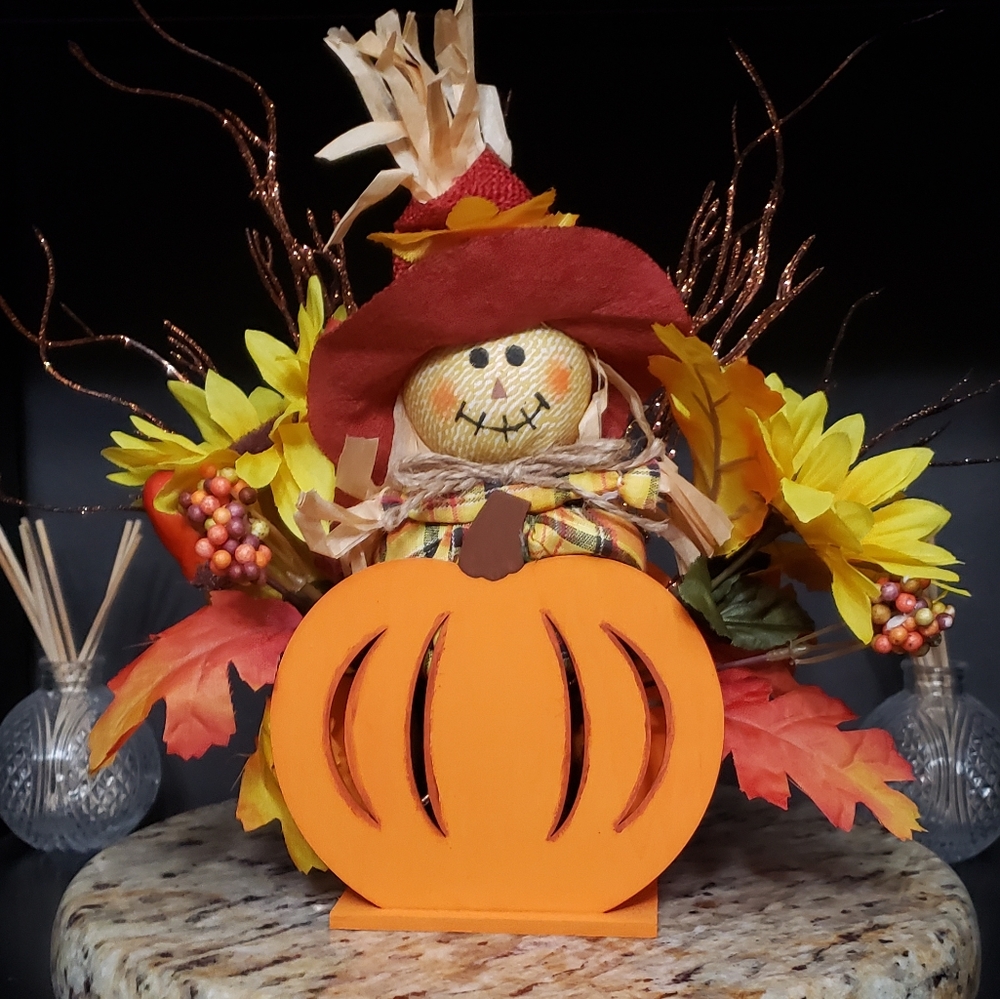 Fall Scarecrow Pumpkin Decor